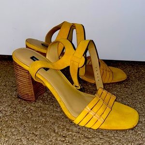 Mustard colored Ninewest sandal
